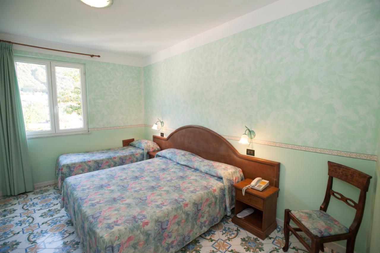 Hotel Villa Sirena - Thermae & Spa อีสเกีย ภายนอก รูปภาพ