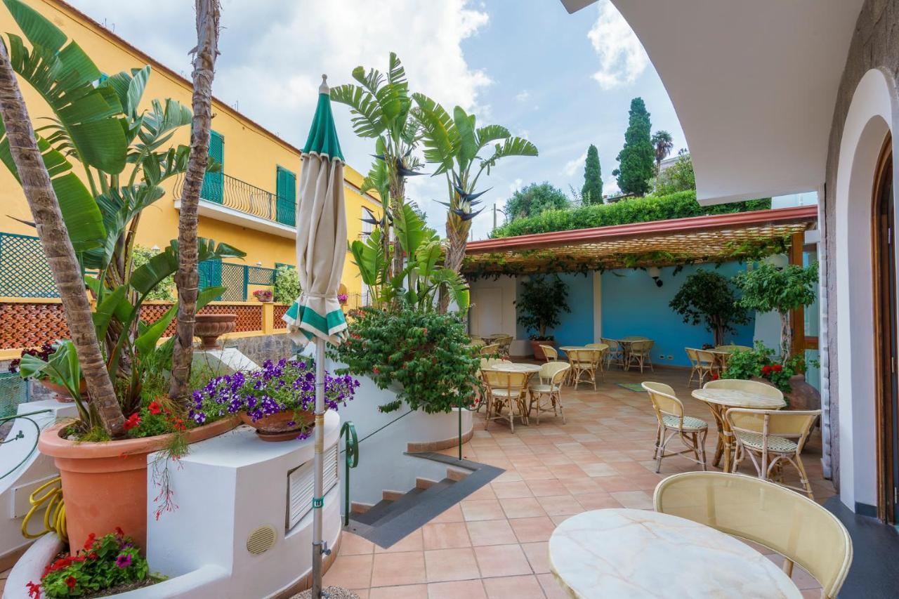 Hotel Villa Sirena - Thermae & Spa อีสเกีย ภายนอก รูปภาพ